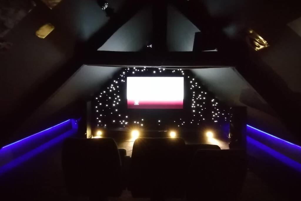 Maison équipée! Avec Salle De Cinéma!!! * Inzinzac-Lochrist